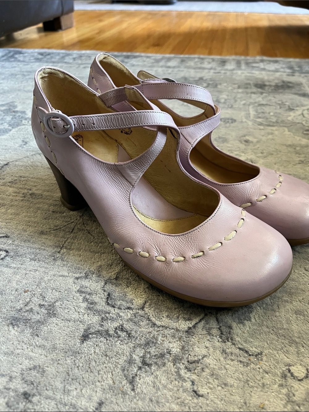 Fluevog Operetta Malibran criss crossed  Mary Jane Heels